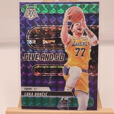 2024 Panini Mosaic Give and Go Luka Dončić Green Mosaic Prizm trading card, front